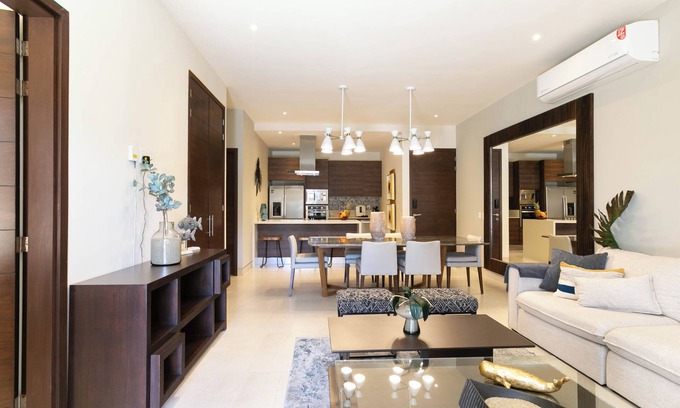 Colonia El Progreso Condo | 2BD/2BA Stunning NEW Condo