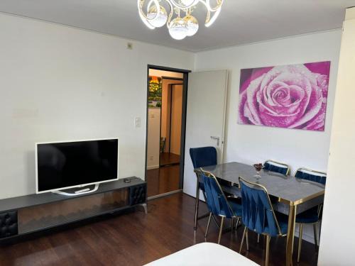 Lucerne Apartment | 2BDR Apt with See View - Free Parking