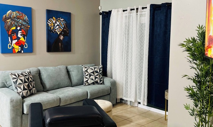 Fairvilla House | 2bdrm Home near Orlando Fairground, Camping World and Downtown Orlando