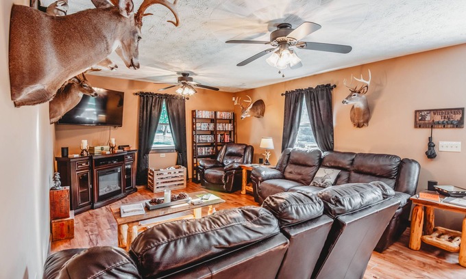 Shoals House | 2BR-1B. Fire Pit With Stunning River View. Minutes From Downtown Huntington.