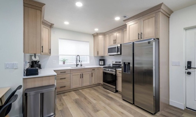 Herriman Apartment | 2BR, 1BA, Furnished, Smart Apt, 6 Mo Stay, Dog-Fr