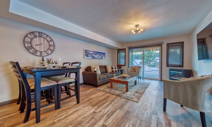 Fairways Ski Chalet | 2BR/1BA Suite: Ski In/Hot Tub/Amazing Views!