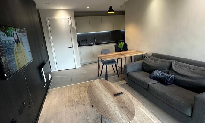 Castlefield Apartment | 2br-2ensuite-balcony-cityview-parking-central
