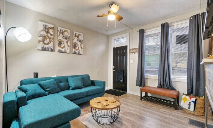 Pittsburgh House | 2BR in Garfield- Near Hospitals, UPitt & Good Eats
