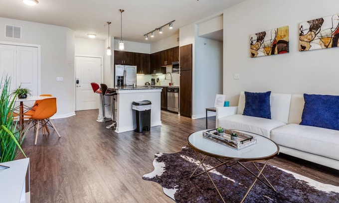 West Congress Apartment | 2BR Modern SoCo CozySuites w/ 2 Pools! #08