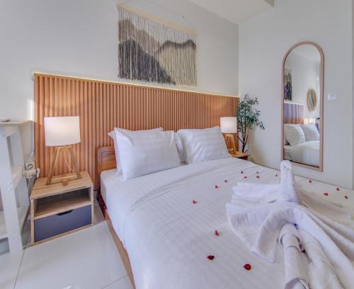 Cikarang Apartment | 2BR Orange County With Free Parking and Rooftop Pool