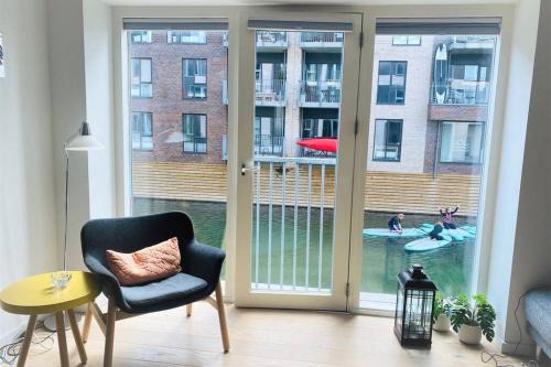 Sydhavnen Apartment | 2Floors New Apartment & Charming Canal Surrounding