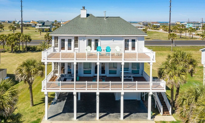 Indian Beach House | 2nd Row Gulf views, 2 decks, Updated Private Beach House