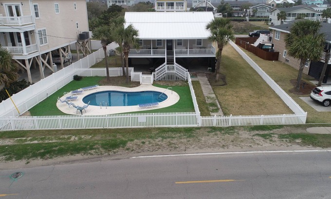 Inlet Harbour House | 2nd row, Private Pool, Putting Green. Please inquire before booking.
