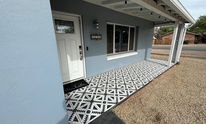Midtown House | 2nd St Gem! Fully remodeled inside and out!