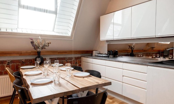Helsinki City Centre Apartment | 2ndhomes Luminous & Modern 107m2 Penthouse in Kruununhaka