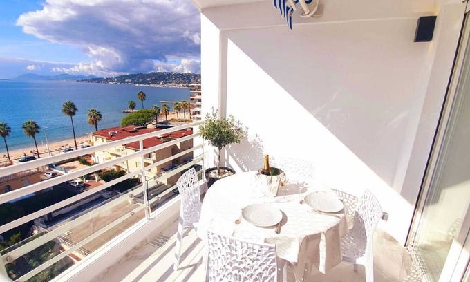 Juan-les-Pins Apartment | 2P Luxe Neuf Dernier Étage Front mer Juan les Pins Classé 4 Étoiles