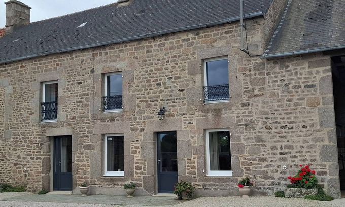 Sainte-Genevieve Other | 3.5 Kms from Barfleur, old farmhouse with wooded grounds and south-facing veranda.