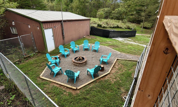 Lancaster House | 3 Bed Family Getaway- No Pet Fees