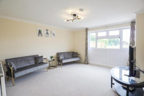 Calne Apartment | 3 Bed House Sleeps 6 In Calne