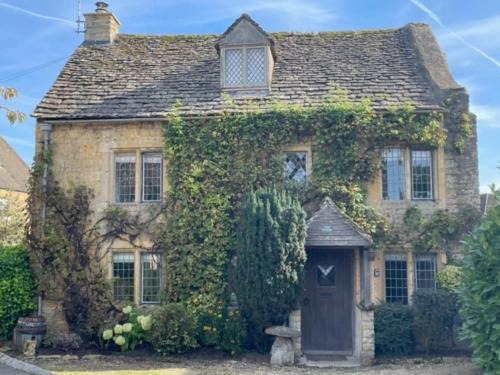 Bourton House | 3 Bed in Bourton on the Water 75532
