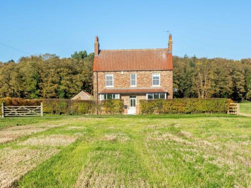 York House | 3 Bed in York 79525