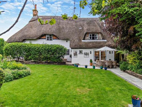 Blandford Saint Mary House | 3 bed property in Blandford Forum 83442