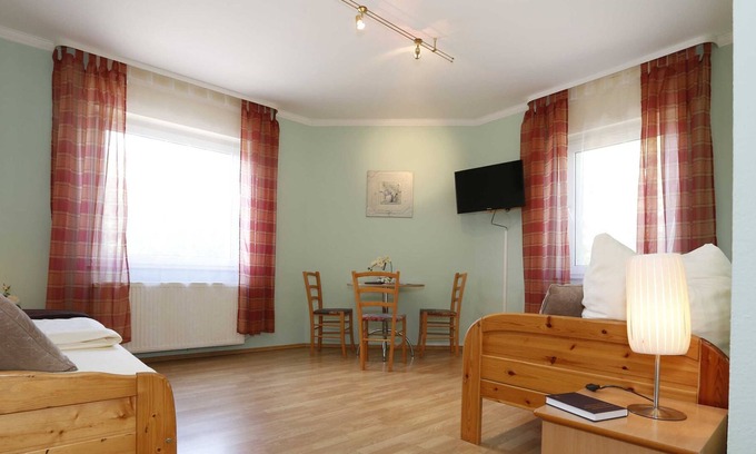 Wallmerod House | 3 bed room - Corners. Inn - Westerwald