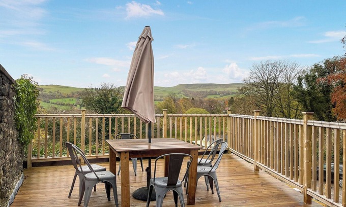 Chapel en le Frith Cottage | 3 bedroom accommodation in Chapel-en-le-Frith