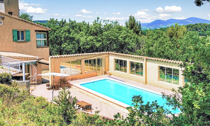 Mollans-sur-Ouveze House | 3 bedroom accommodation in Mollans-sur-Ouvèze