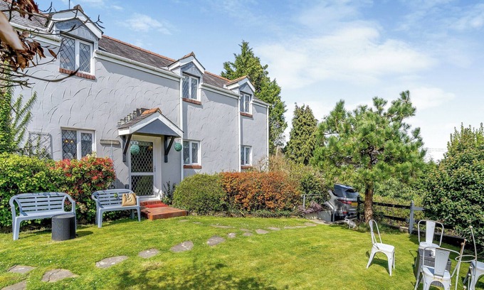 Gowerton Cottage | 3 bedroom accommodation in Gowerton, Gower