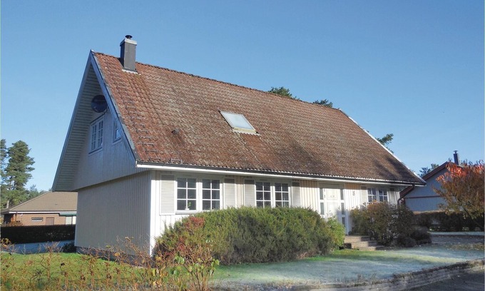 Aahus House | 3 bedroom accommodation in Åhus