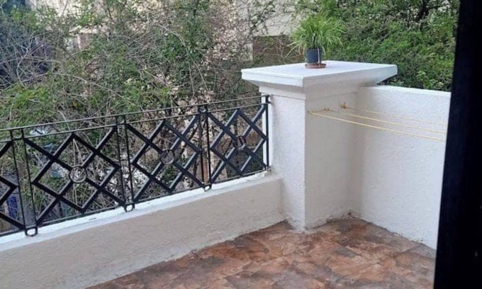 Meera Nagar Apartment | 3-bedroom apartment in excellent locality in Koregaon Park, Pune