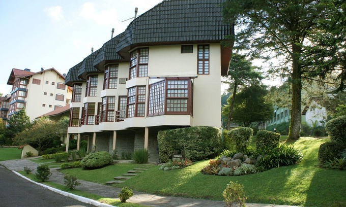 Vila Suica Apartment | 3-bedroom apartment near the center in a quiet location with a beautiful view of the woods