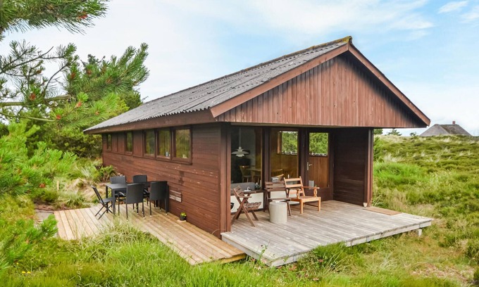 Grærup Strand House | 3 bedroom awesome home in Oksbøl