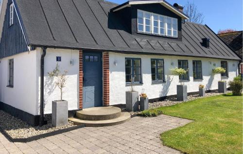 Simris House | 3 Bedroom Awesome Home In Simrishamn