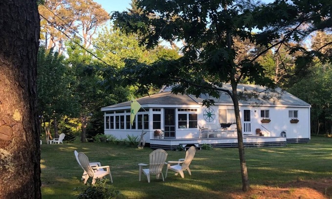 Phippsburg Cottage | 3 bedroom cottage only 187 steps away from Popham Beach!