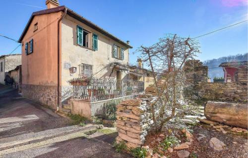 Lumarzo House | 3 Bedroom Cozy Home In Lumarzo