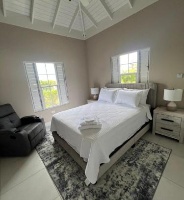 Boscobel House | 3 bedroom Holiday Home in Gated Community