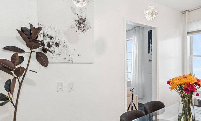 Southeast Yonkers House | 3-bedroom House in Awesome Yonkers with AC and WiFi