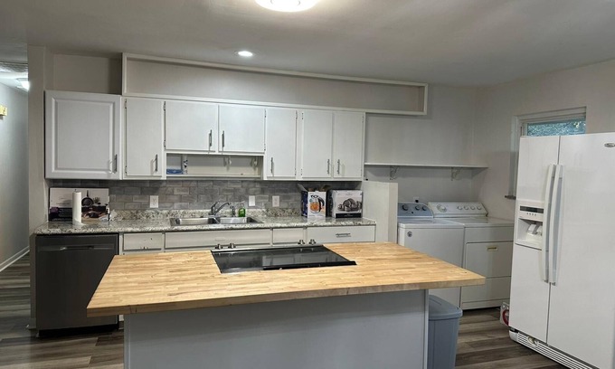 Mason House | 3-bedroom house in beautiful Mason with AC, WiFi. Enjoy your stay