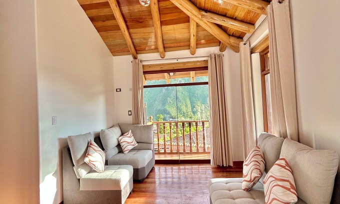 Calca House | 3-bedroom house in delightful Calca with WiFi