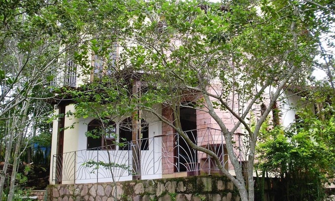 Lencois House | 3 BEDROOM HOUSE in LENÇÓIS/Chapada Diamantina. 2 Floors. Plot of 1,000 m2.