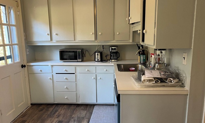 Owings Mills House | 3-bedroom house in serene Owings Mills with WiFi, AC. Relax with maximum privacy