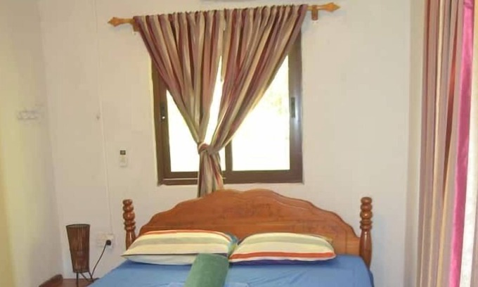 Amitie House | 3 BEDROOM - MAIN HOUSE - MY OZI PERL