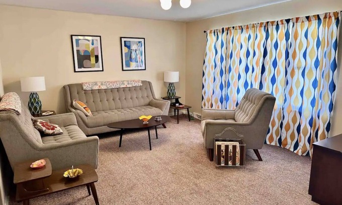 Princeton House | 3 Bedroom Minutes to Historic Downtown