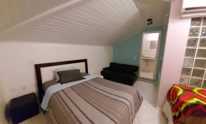 Jurere Apartment | 3-bedroom penthouse with fast internet