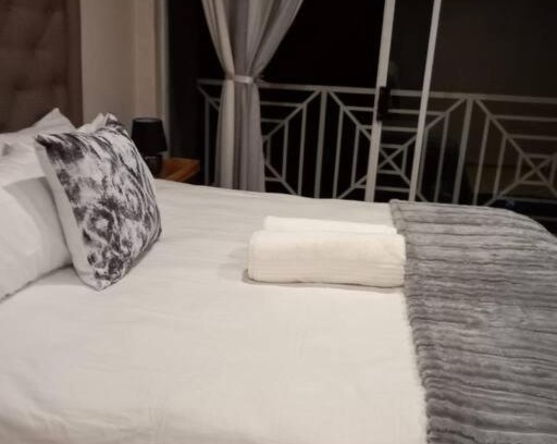 Faerie Glen Apartment | 3 bedroom self catering @ Lelapa La Baphogole