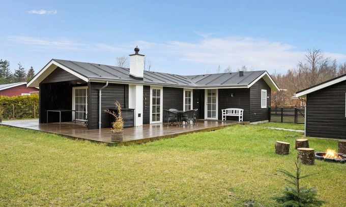 Hou House | 3 bedroom stunning home in Hals