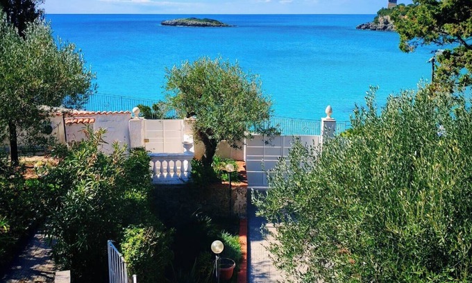 Marina Di Camerota Villa | 3-bedroom villa in fabulous Marina di Camerota with WiFi, AC