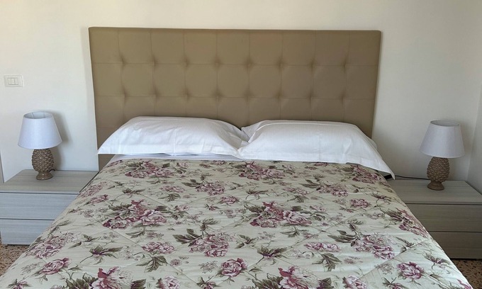 Cinecitta Apartment | 3-bedroom very clean apartment in lovely Roma with AC, WiFi