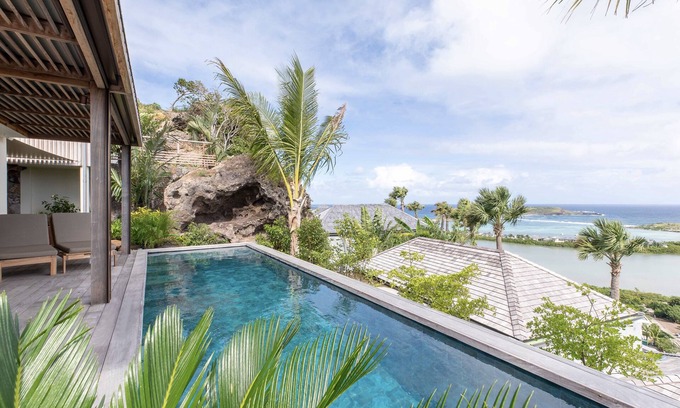 Vitet Villa | 3-bedroom villa with pool, sea view.