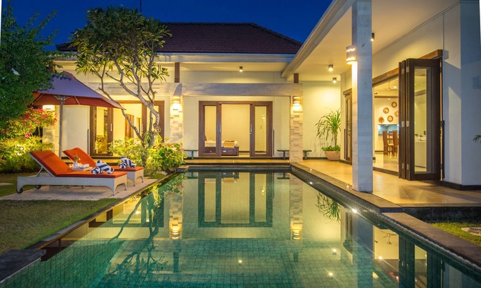 Sunset Road Villa | 3 Bedroom Villa With Private Pool and 24Hour Butler - Private Area + Parking