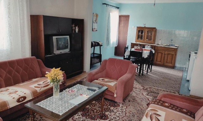 Montenegro House | 3 Bedrooms Guest Houses In Bijelo Polje