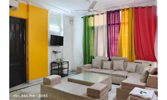 Lajpat Nagar Apartment | 3 BHK Apartment in Lajpat Nagar Market by HostMyStay